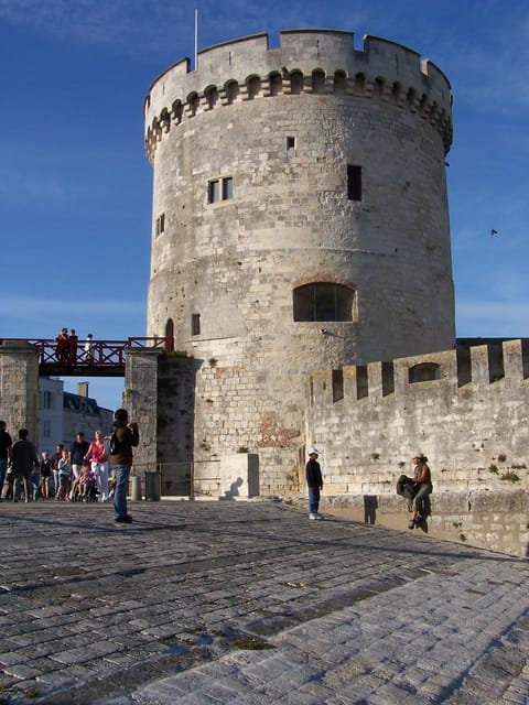 La Rochelle: Siege of La Rochelle Guided Walking Tour - Why Choose This Tour for Your Visit to La Rochelle