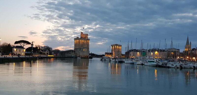 LA ROCHELLE WALKING GUIDED VISIT - Discovering La Rochelle’s Medieval Landmarks