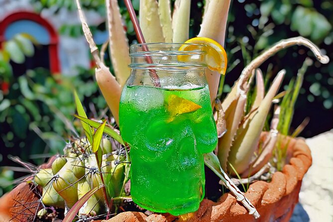 La Roma and Condesa Spooky Legends, Drinks and Taco Tour - The Spooky Charm of La Casa Negra and Tacos