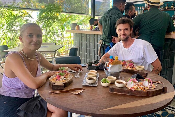 La Roma Authentic Downtown Food Tour: Tacos and Local Flavors - The Tour Starts at Río de Janeiro Plaza in Roma Norte