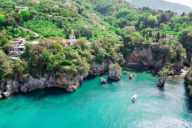 La Spezia: Cinque Terre Tour with Lunch on Board 8 hours - Visiting Porto Venere: An Optional Disembarkation