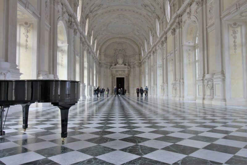 La Venaria Reale Entry Ticket and Hop-on Hop-off Bus Tour - The Savoy Exhibition: Nearly 2,000 Meters of Royal History