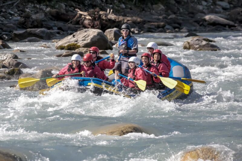 Laax, Flims, Ilanz: Vorderrhein Rafting (half day) - The Thrilling Rapid Sections of the Vorderrhein River