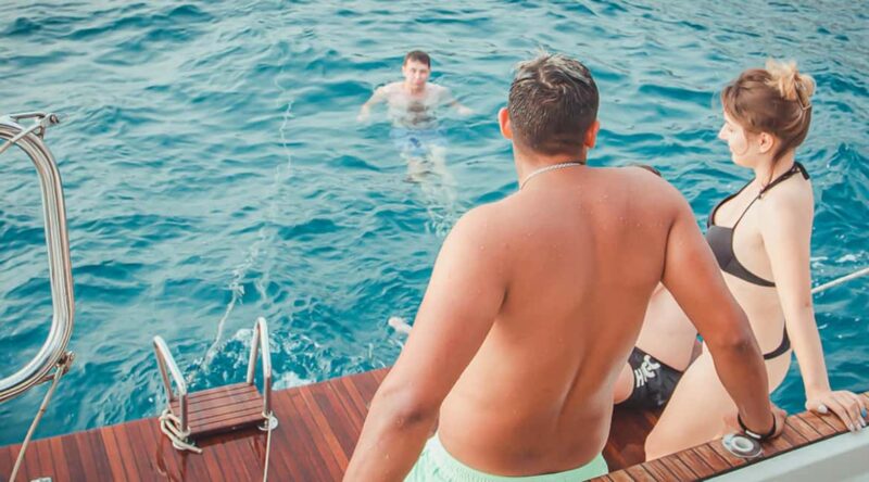 Lady Sunshine Luxury Boat Private Tour, 3, 4, 6 or 8 hours - Reviews Highlight the Experience’s Quality