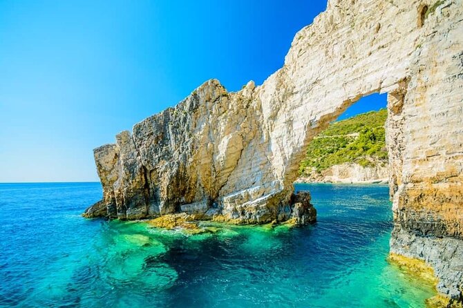 Laganas Zakynthos: Marathonissi, Keri Caves and Turtles Spotting - The Balance of Pros and Cons Based on Reviews