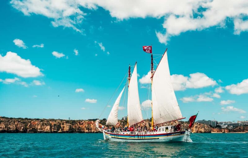 Lago: Fado & Tapas Traditional Portuguese Evening Cruise - Discovering Ponta da Piedades Dramatic Coastline