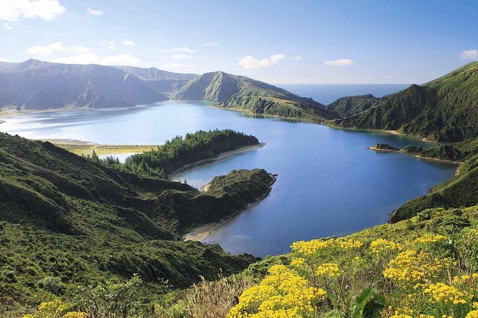 Lagoa do Fogo Guided Volcano Geo Tour w/ Hotsprings Bathing - Key Points