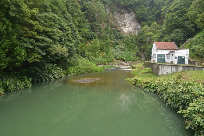 Lagoa do Fogo, Hike Salto do Cabrito and Hotsprings - Starting Point and Tour Duration in Ponta Delgada