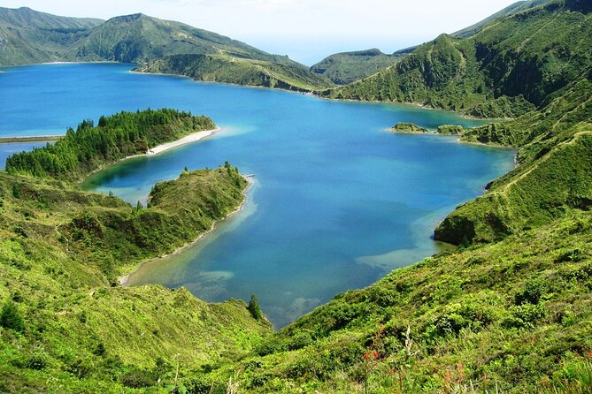 Lagoa do Fogo: Private Scenic Walking Tour - Key Points