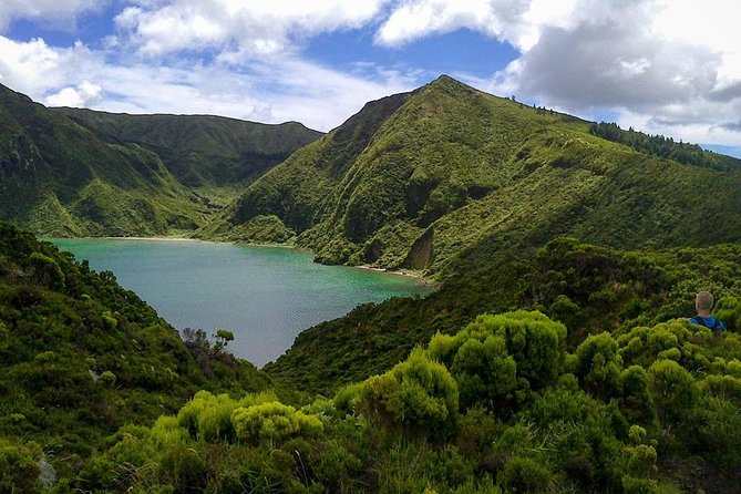 Lagoa do Fogo Trail Full-Day Walking Tour with Lunch - Discover the Lagoa do Fogo Trail Full-Day Walking Tour with Lunch