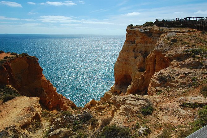 Lagos and Carvoeiro Premium - Shared small group > VTours Algarve - Practical Details: Transport and Group Size