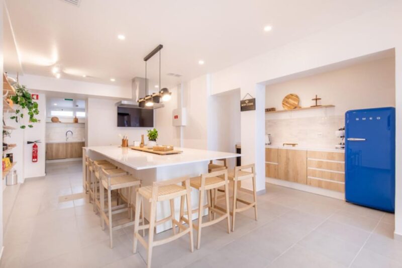 Lagos: Bake Pastel de Nata Class in Lagos, Algarve - The Baking Experience: Step-by-Step Crafting