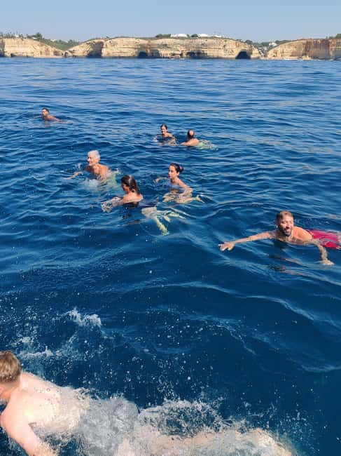 Lagos: Benagil Caves Catamaran Tour (2.5 hours) for the whole family - Practical Details: Meeting Point, Accessibility, and Booking