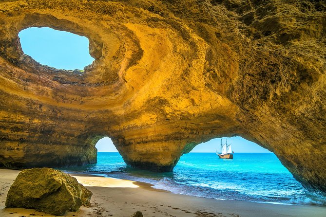 Lagos - Benagil Sea Cave Tour Seafaris - The Experience of the Guides and Crew