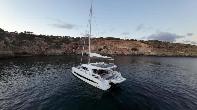 Lagos: Cliffs and Secret Caves in a Cervetti 44 Sail - Key Points