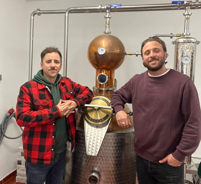 Lagos: Guided Gin Distillery Tour With Tasting at Alma Luz - Why Choose This Gin Tour in Lagos?