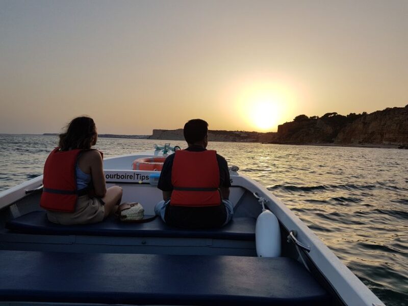 Lagos: Guided Ponta da Piedade Sunset Boat Tour - The Experience of the Guides and Group Options