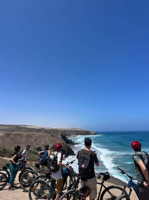 Lagos/Praia da Luz: Wine Tour, Tastings, Tapas, and Music - Discover the Algarve Wine Experience for $63