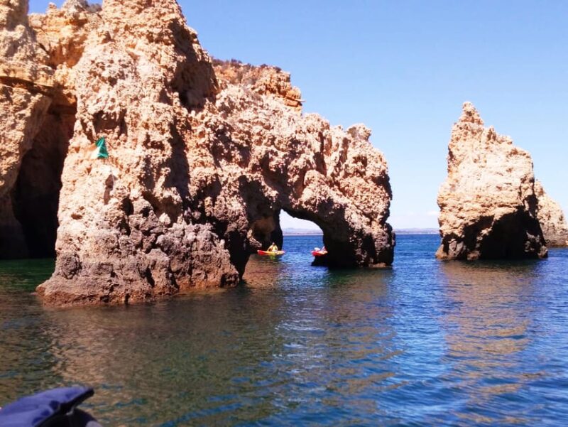 Lagos: Privat Trip up to 11 Pax to Grottos Ponta da Piedade - The Benefits of a Private Group Experience
