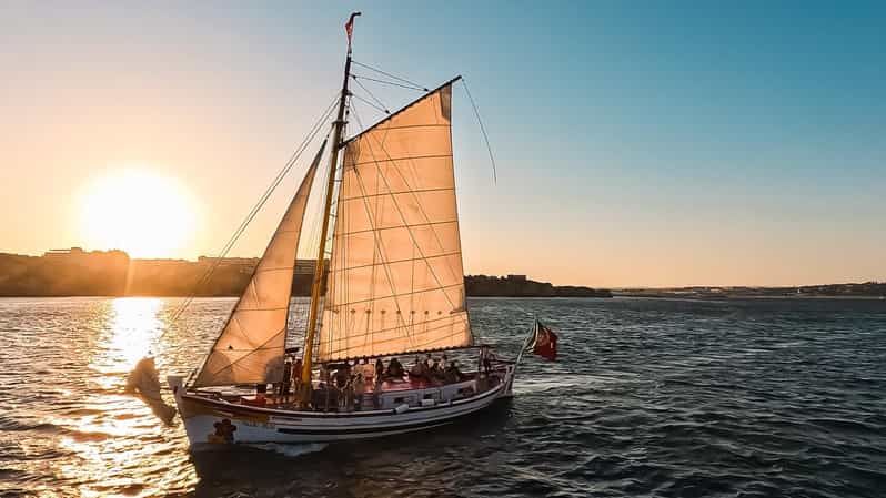 Lagos: Sunset Sail aboard a Traditional Boat with Prosecco - Experience the Magic of a Sunset Sail in Lagos on a Traditional Portuguese Boat