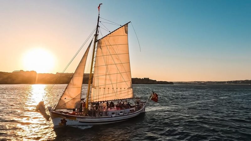 Lagos: Sunset Sail aboard a Traditional Boat with Prosecco - The Friendly and Knowledgeable Crew