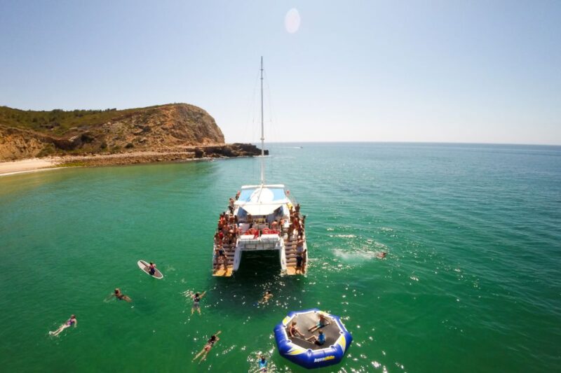 Lagos to Burgau: Algarve Catamaran Cruise with Lunch - Spotting Dolphins and Marine Life