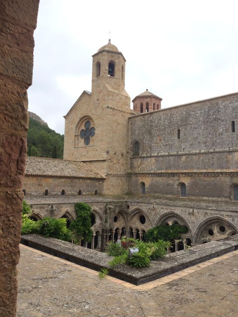 Lagrasse Village & Fontfroide Abbey, Cathar Country. - Exploring Fontfroide Abbey: A Well-Preserved Cistercian Monument