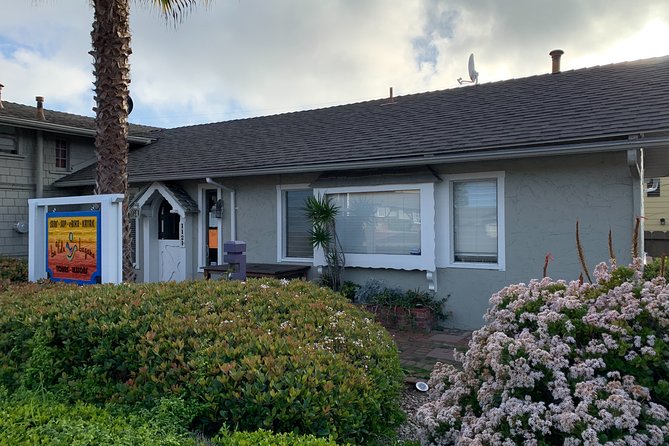 Laguna Beach Kayak Tour with Sea Lion Viewing - Key Points