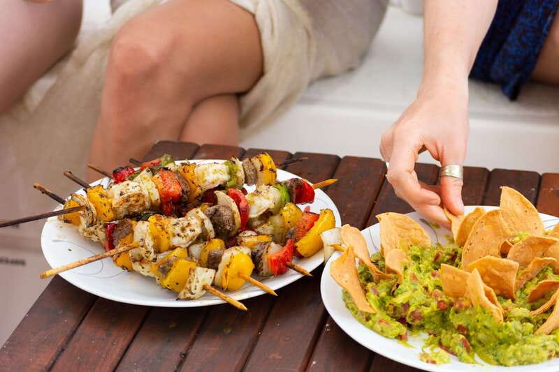 Laguna Grill: 4-hr Private Boat Tour with BBQ and Drinks - Visiting the Casa China Bacalar Photo Stop