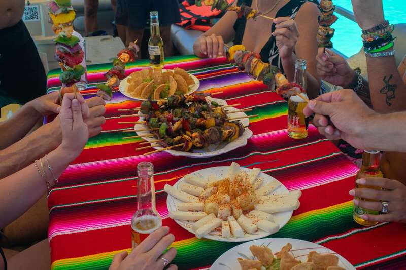 Laguna Grill: 4-hr Private Boat Tour with BBQ and Drinks - Exploring Bacalar Lagoons Most Famous Spots
