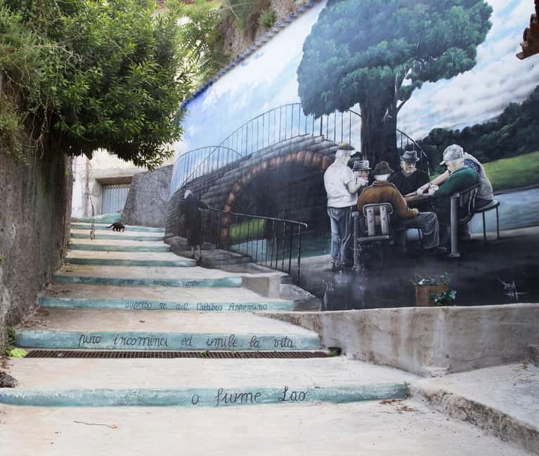 Laino Borgo: Urban Trekking among Murals and Local Traditions - Key Points