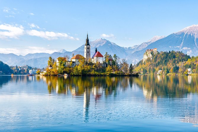 Lake Bled and Bohinj with Savica waterfall included - Experience the Best of Slovenia’s Lakes and Waterfalls in One Day