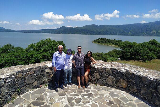 Lake Chapala Tour: Mezcala Island & Ajijic with a Local Expert - Key Points