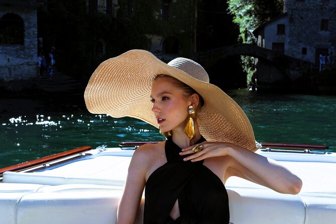 Lake Como: 2-Hour Luxury Speedboat Private Tour - The Town of Villa Fontanelle and Villa Passalacqua