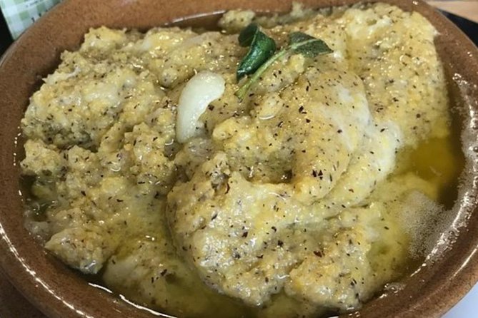 Lake Como Food Tour - Eat like a real Local - Enjoying Pizza by the Slice and Sweet Treats in Como