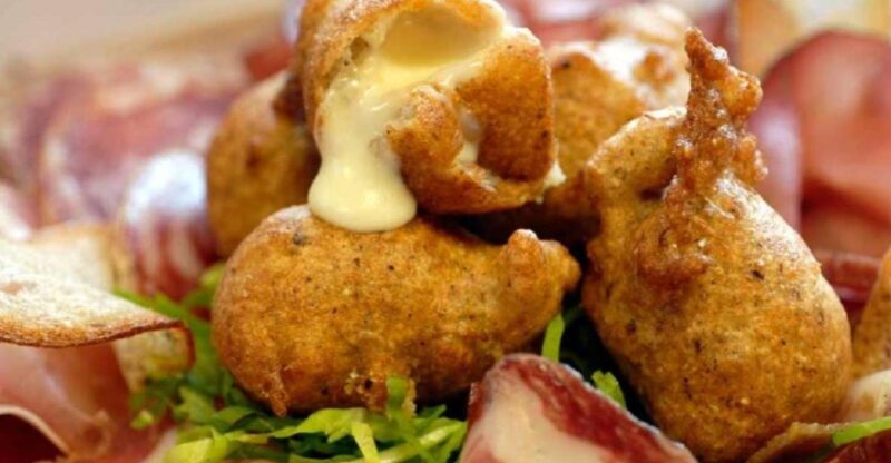 Lake Como: Food Walking Tour - Tasting the Regional Wines in a Historic Wine Shop