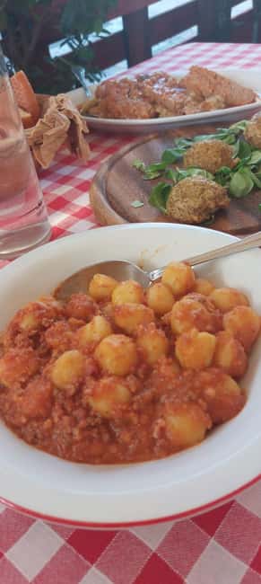 Lake Como: Food Walking Tour - Concluding with Coffee at Piazza Cavour