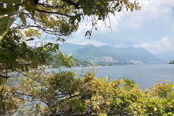 Lake Como: Self-Guided Walking Tour - Downtown Como - Discovering Local Artifacts at Civico Museo Archeologico