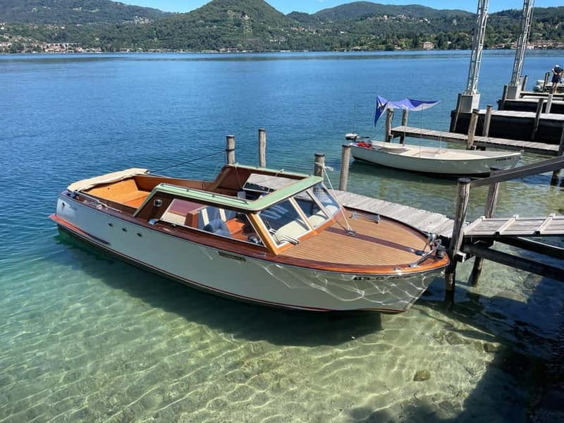 Lake Como: Unforgettable Experience Aboard a Venetian Boat - Practical Details and Booking Flexibility