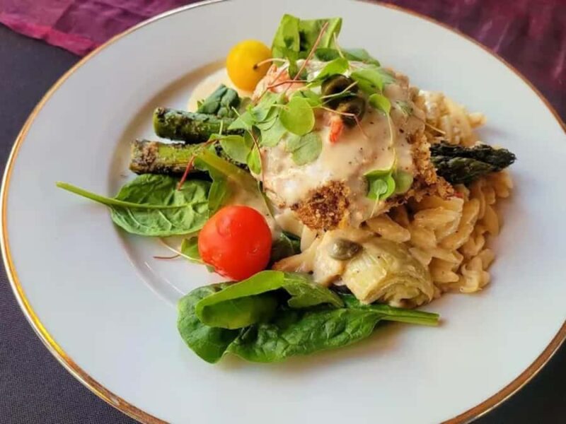 Lake Conroe: Sunset Dinner Cruise with Live Music - Meeting Point and Boarding Logistics