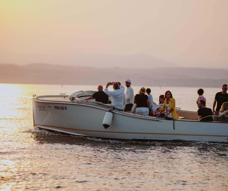 Lake Garda: Sunset Boat Ride from Sirmione - Sirmione Sunset Boat Ride from Diaz Promenade