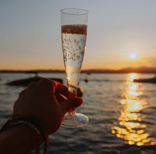 Lake Garda: Sunset Boat Ride from Sirmione - What to Expect During the Sunset Cruise