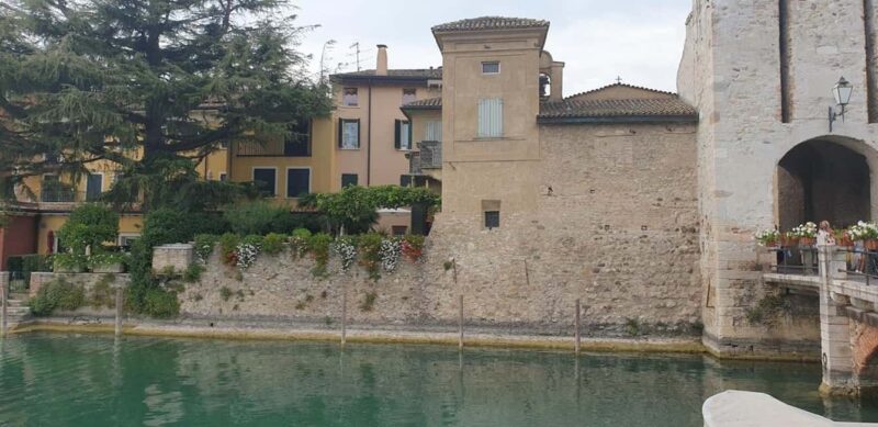 Lake Garda & Verona: Sirmione private cruise, viewpoint stop - Practical Details and Tips