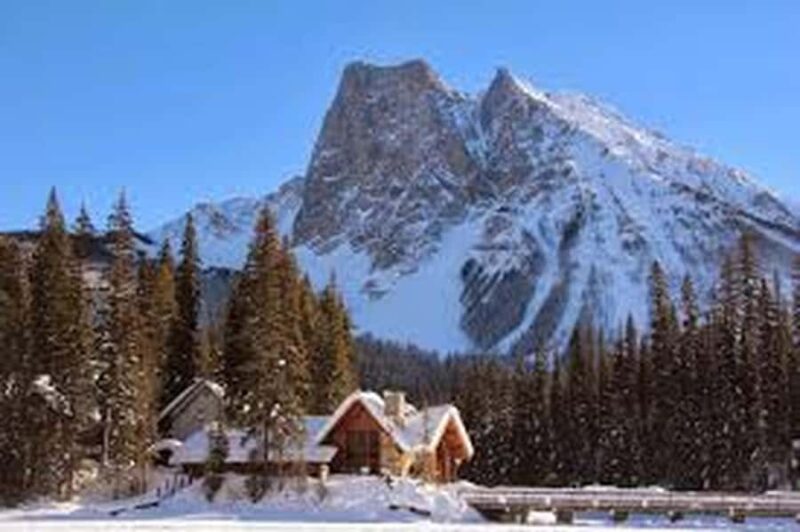 Lake Louise, Emerald, Moraine, Johnston Canyon & Banff Town - Emerald Lake in Yoho National Park