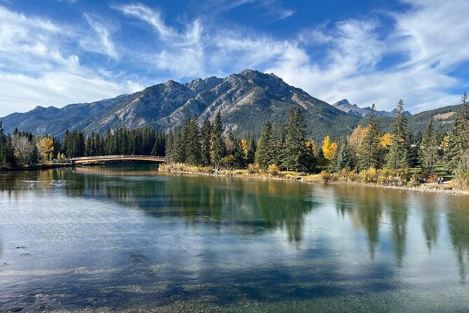 Lake Louise, Moraine Lake/Johnston Canyon, Banff Hot Springs Tour - Practical Details and Group Experience