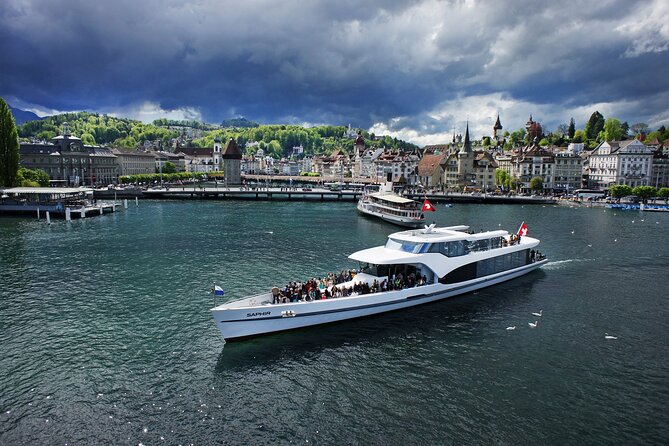 Lake Lucerne Panoramic Sightseeing Cruise - Crowds and Seating