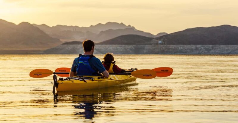 Lake Mead: Sunset Kayaking Tour with Dinner and Campfire - Sunset Paddling Around the Boulder Islands