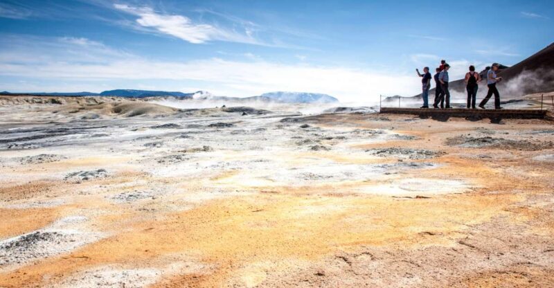 Lake Mývatn Classic Tour from Akureyri - Lake Mývatn Classic Tour from Akureyri: An Icelandic Adventure