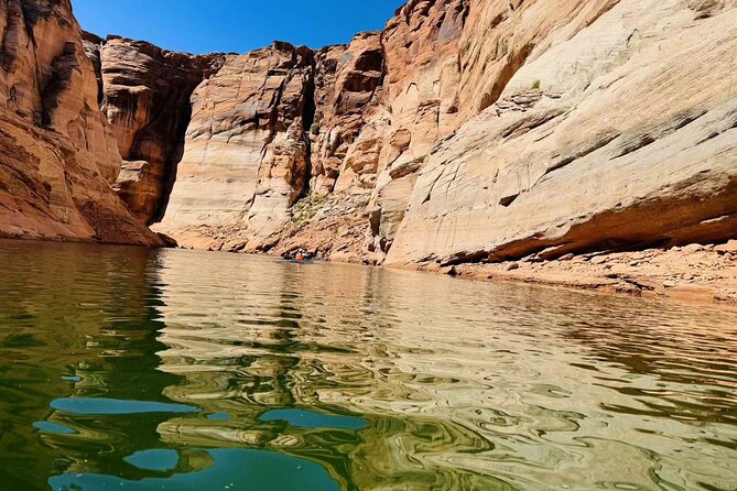 Lake Powell Premium Kayak Rental - Physical Accessibility and Group Size
