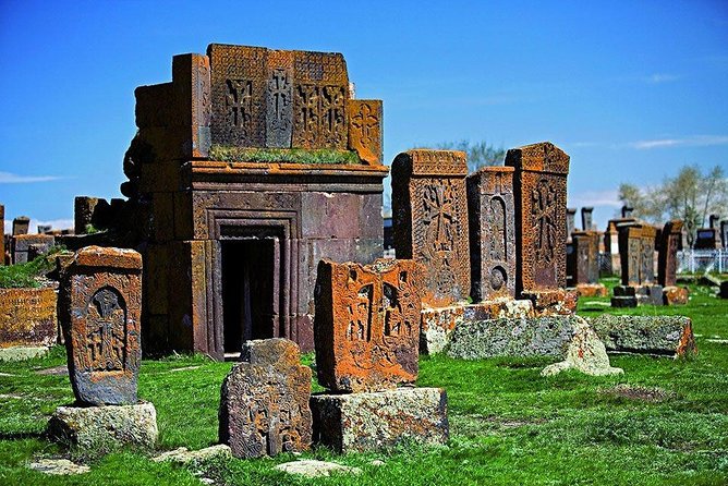 Lake Sevan, Hayravank, Noratus, Selim Pass, Jermuk, Areni - The Ruined but Characterful Hayravank Monastery